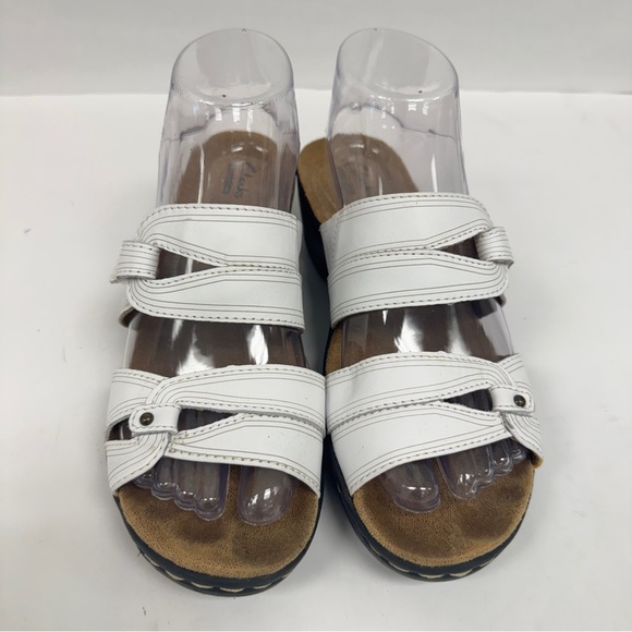 Clarks Shoes - Clarks HAYLA Canyon White Leather Slip On Sandals Womens Size 7 EXCELLENT